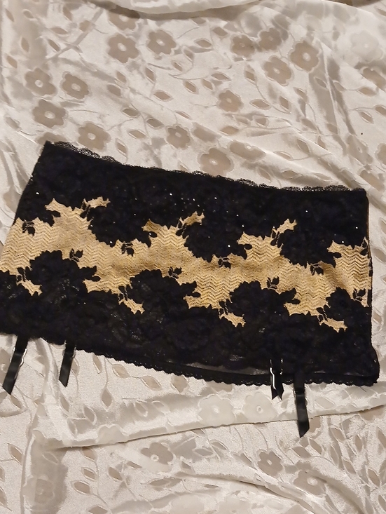 Victoria's Secret Other - Victorias Secret Black Lace Garter Belt with Gold Underlay